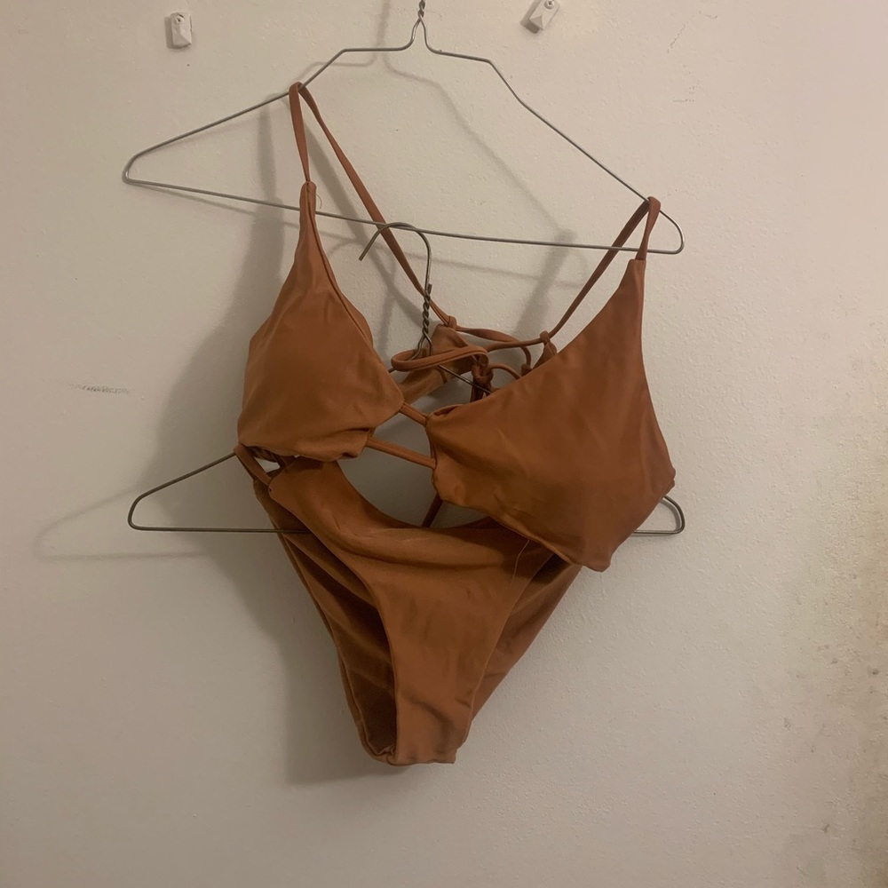 Bathing suit